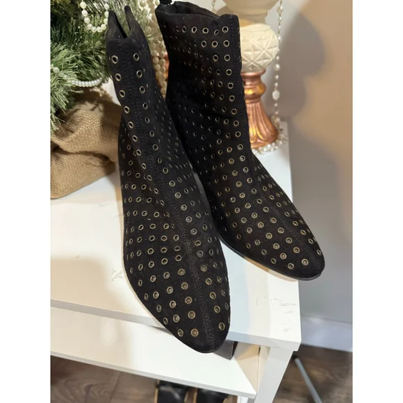Chico’s Black Suede Eilena Ankle Boots 8.5 - Picture 2 of 5